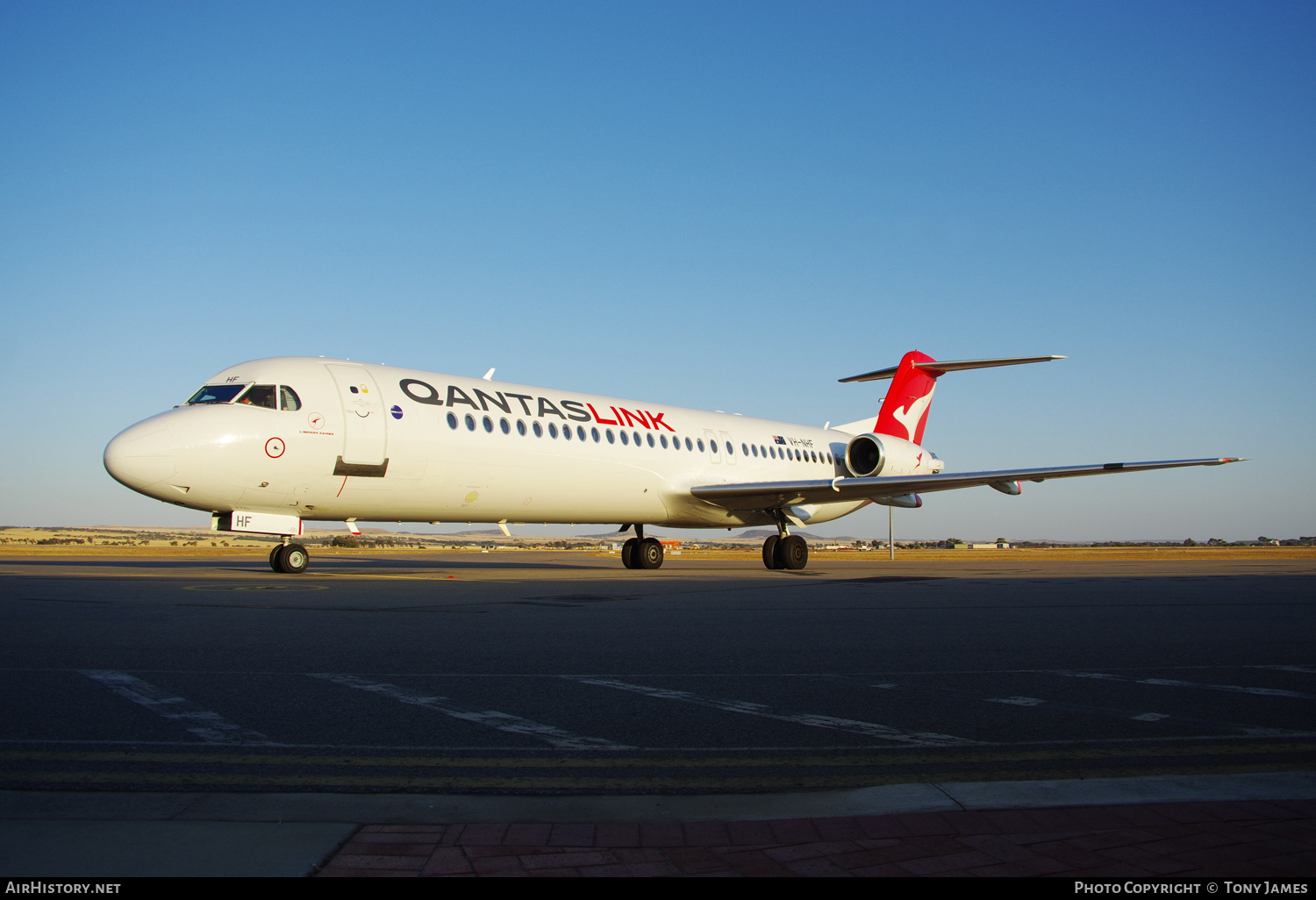 Aircraft Photo of VH-NHK | Fokker 100 (F28-0100) | QantasLink | AirHistory.net #462331