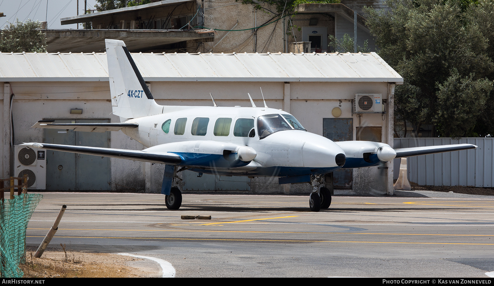 Aircraft Photo of 4X-CZT | Piper PA-31-310 Navajo B | AirHistory.net #462364