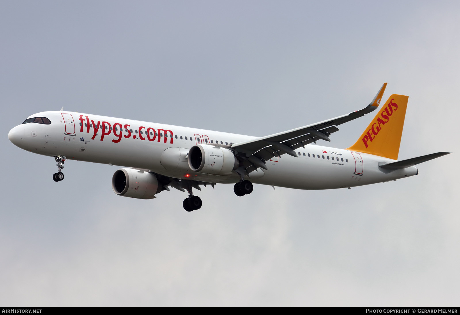 Aircraft Photo of TC-RBI | Airbus A321-251NX | Pegasus Airlines | AirHistory.net #462403