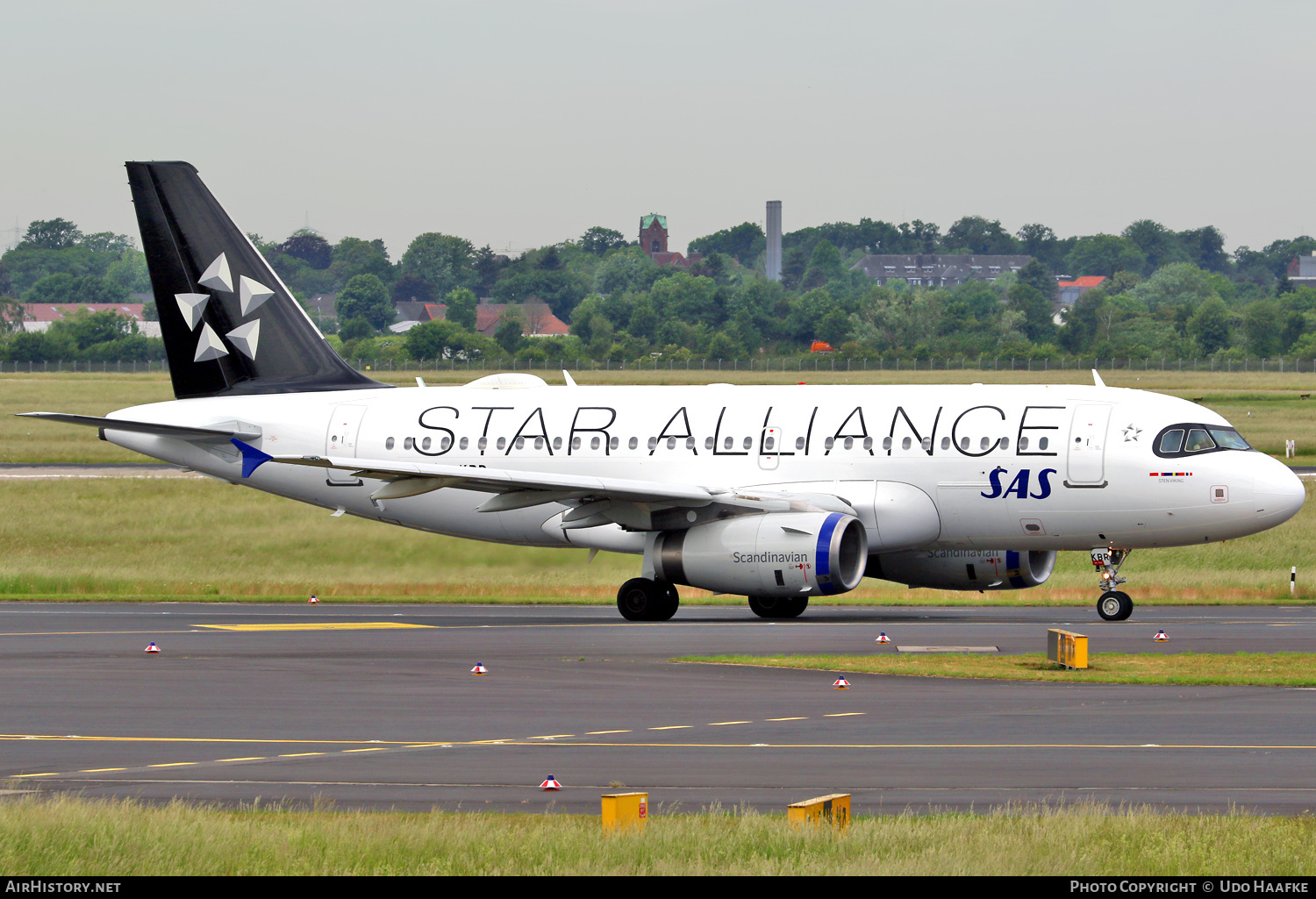 Aircraft Photo of OY-KBR | Airbus A319-131 | Scandinavian Airlines - SAS | AirHistory.net #462488