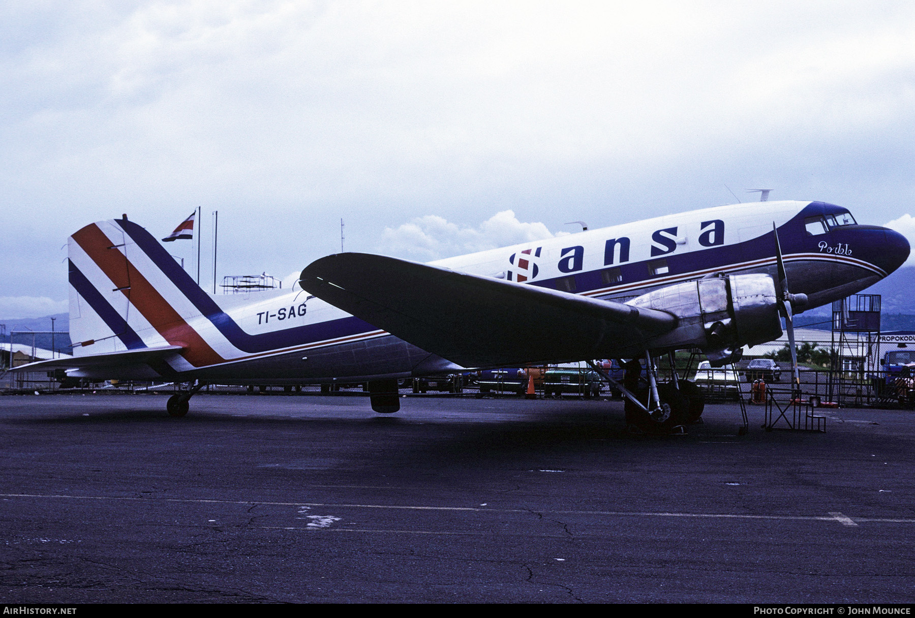 Aircraft Photo of TI-SAG | Douglas C-47 Skytrain | SANSA - Servicios Aéreos Nacionales | AirHistory.net #462660