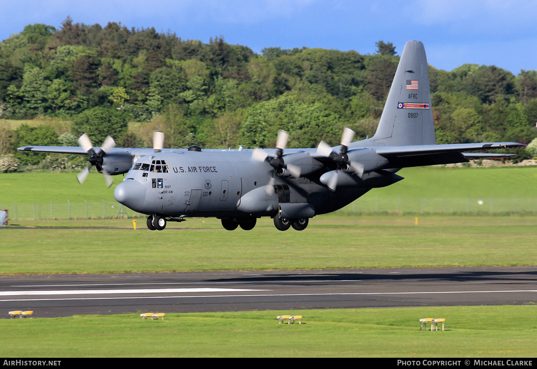 Aircraft Photo of 90-9107 / 09107 | Lockheed C-130H Hercules | USA - Air Force | AirHistory.net #462697