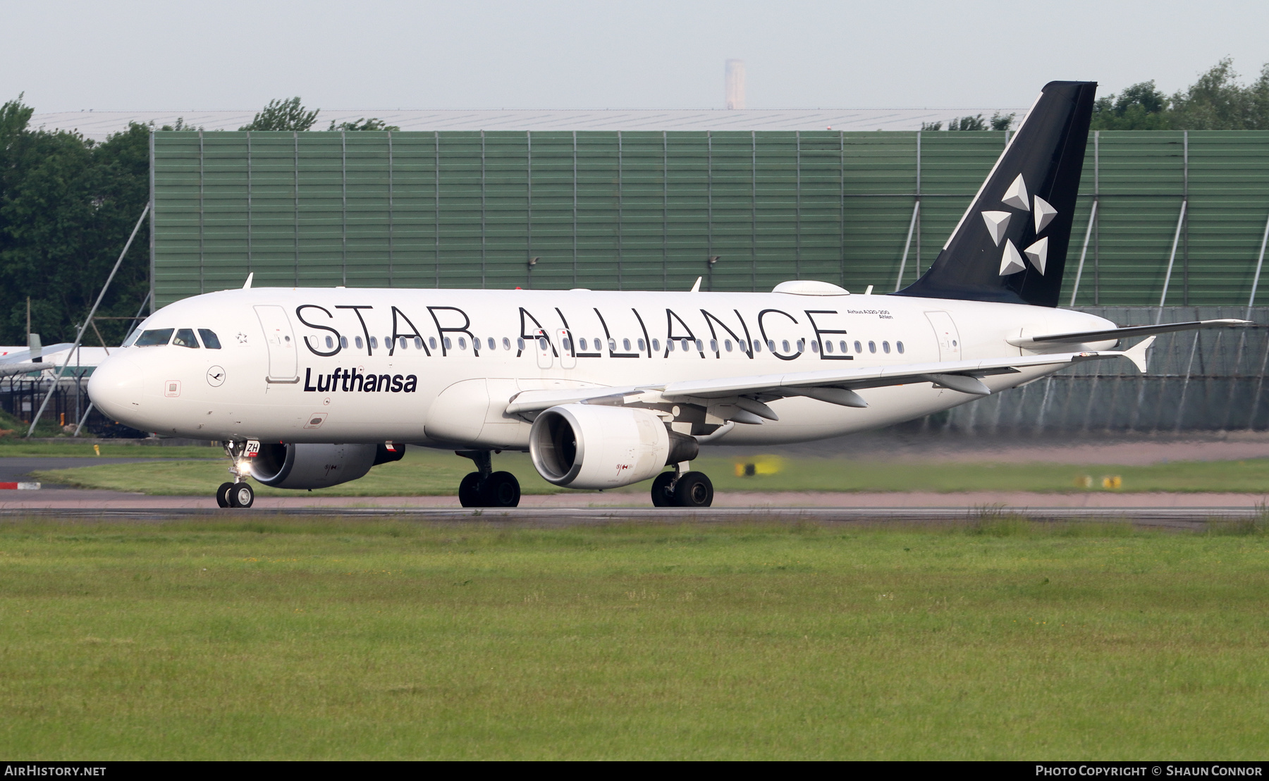 Aircraft Photo of D-AIZH | Airbus A320-214 | Lufthansa | AirHistory.net #462706