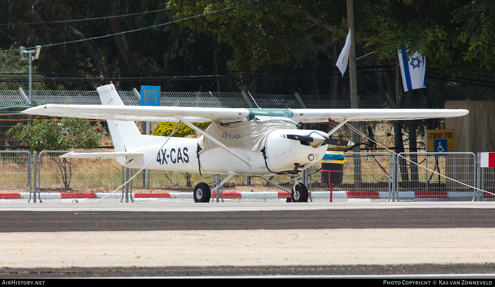 Aircraft Photo of 4X-CAS | Cessna 152 | AirHistory.net #462849