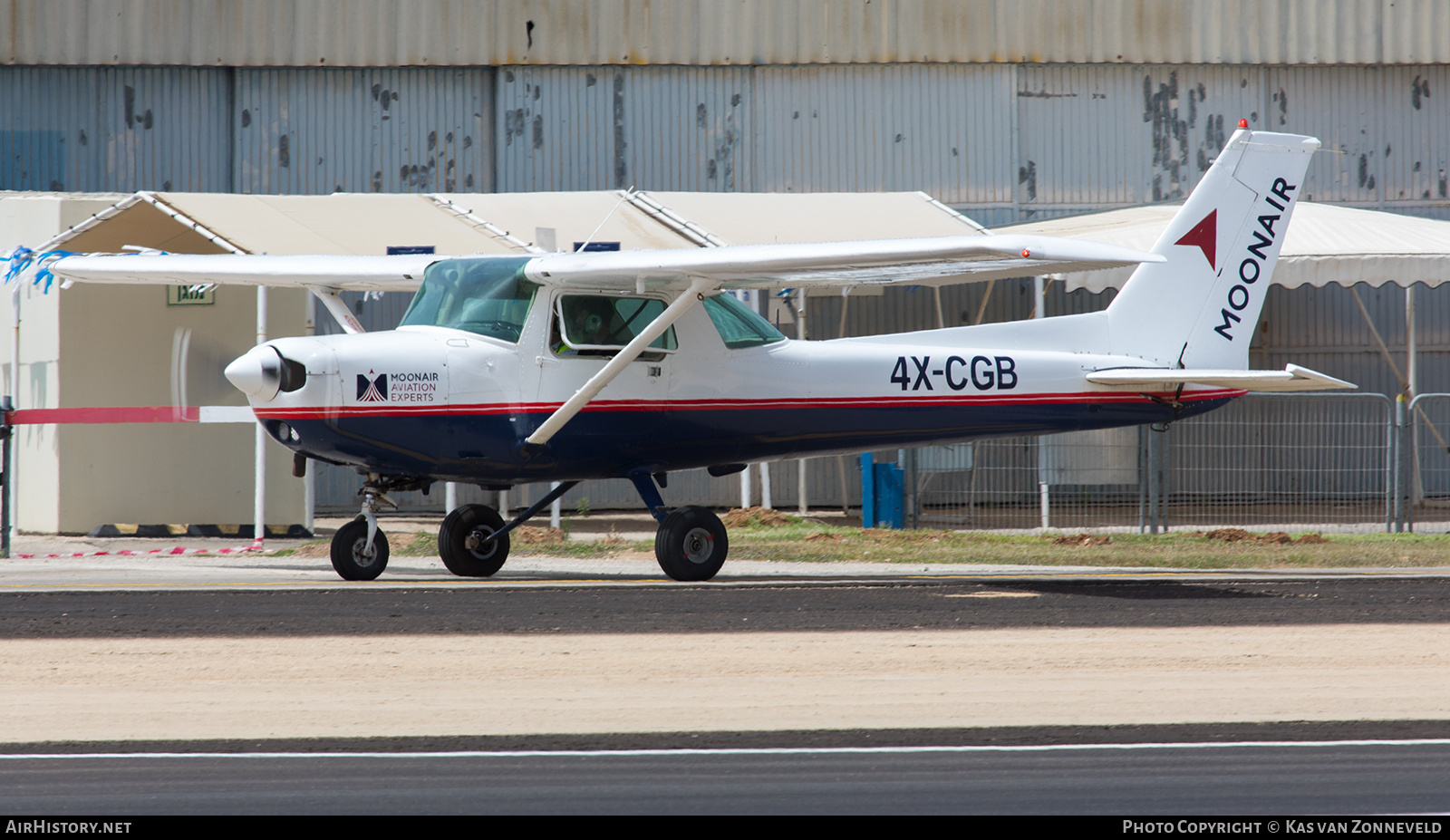 Aircraft Photo of 4X-CGB | Cessna 152 | MoonAir | AirHistory.net #462853