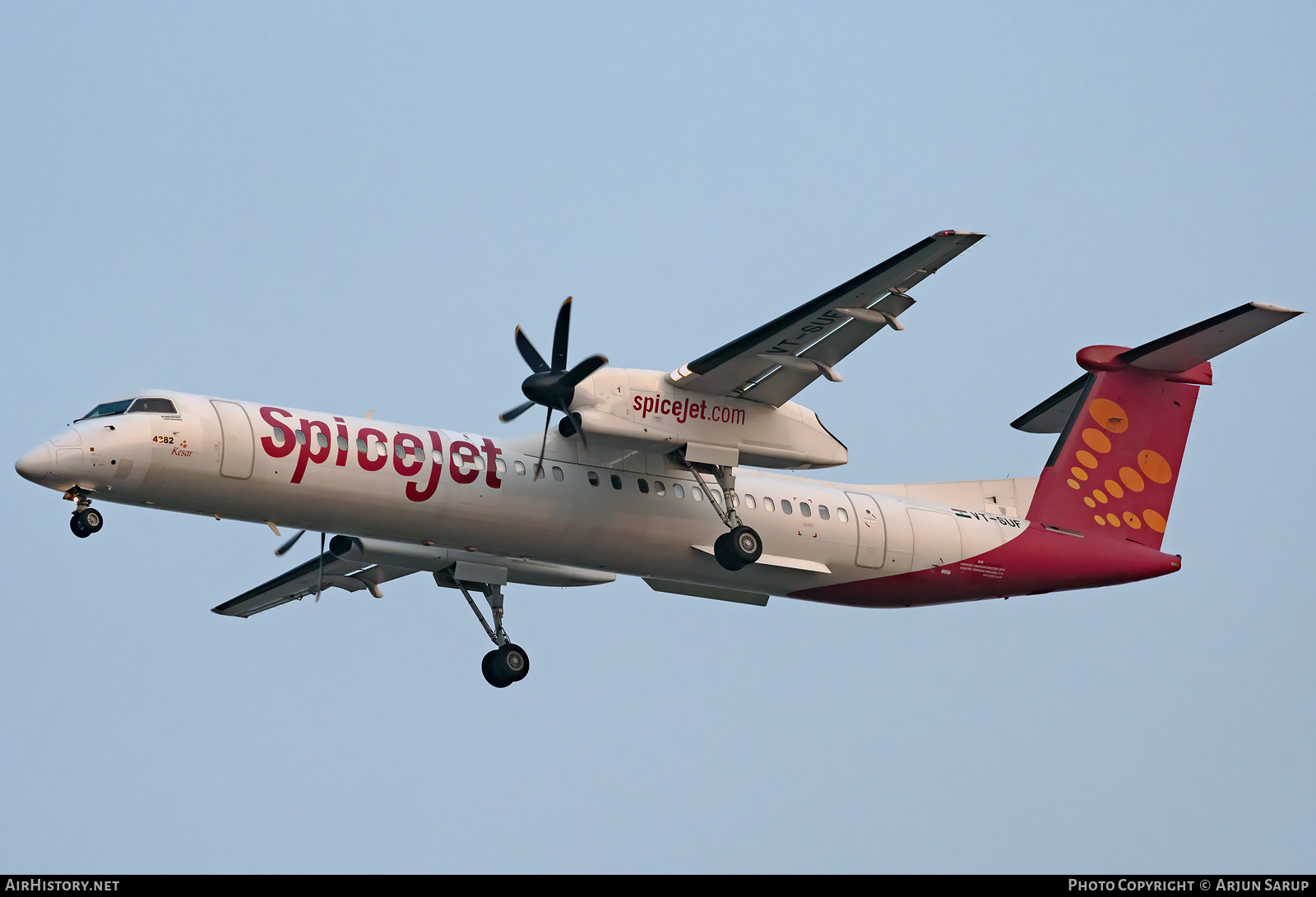 Aircraft Photo of VT-SUF | Bombardier DHC-8-402 Dash 8 | SpiceJet | AirHistory.net #462888