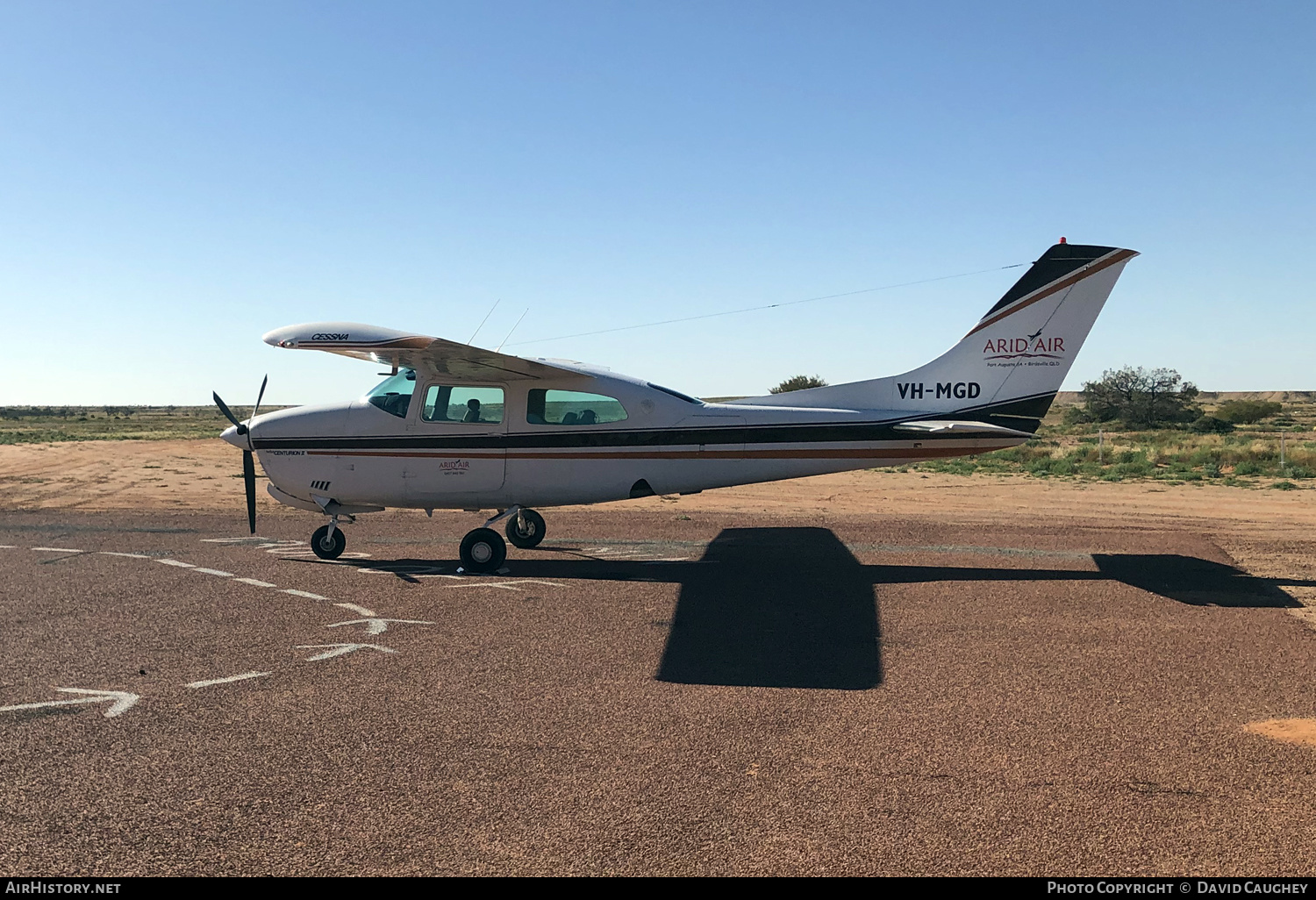 Aircraft Photo of VH-MGD | Cessna T210N Turbo Centurion | Arid Air | AirHistory.net #462959