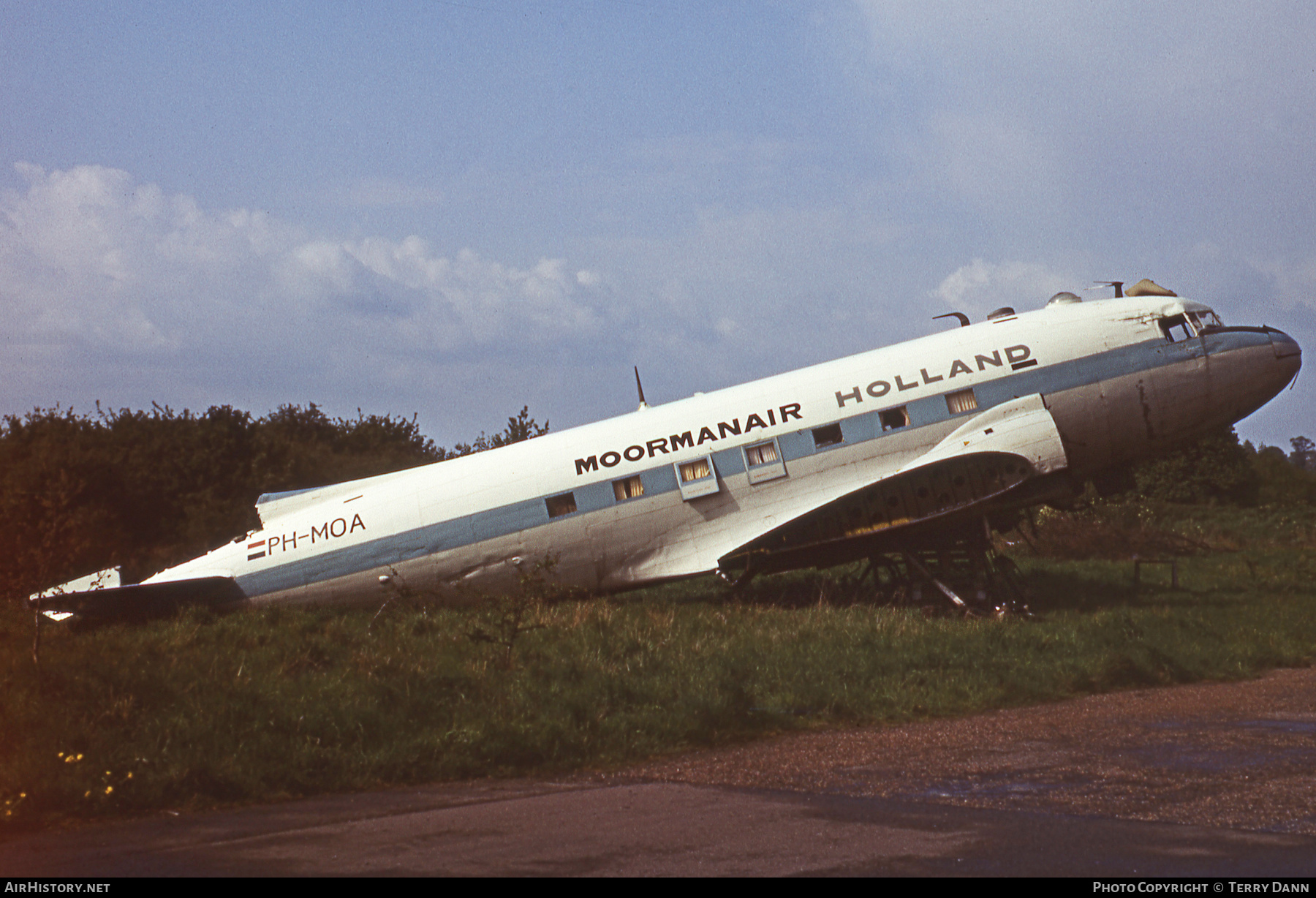 Aircraft Photo of PH-MOA | Douglas C-47B Skytrain | Moormanair | AirHistory.net #462984