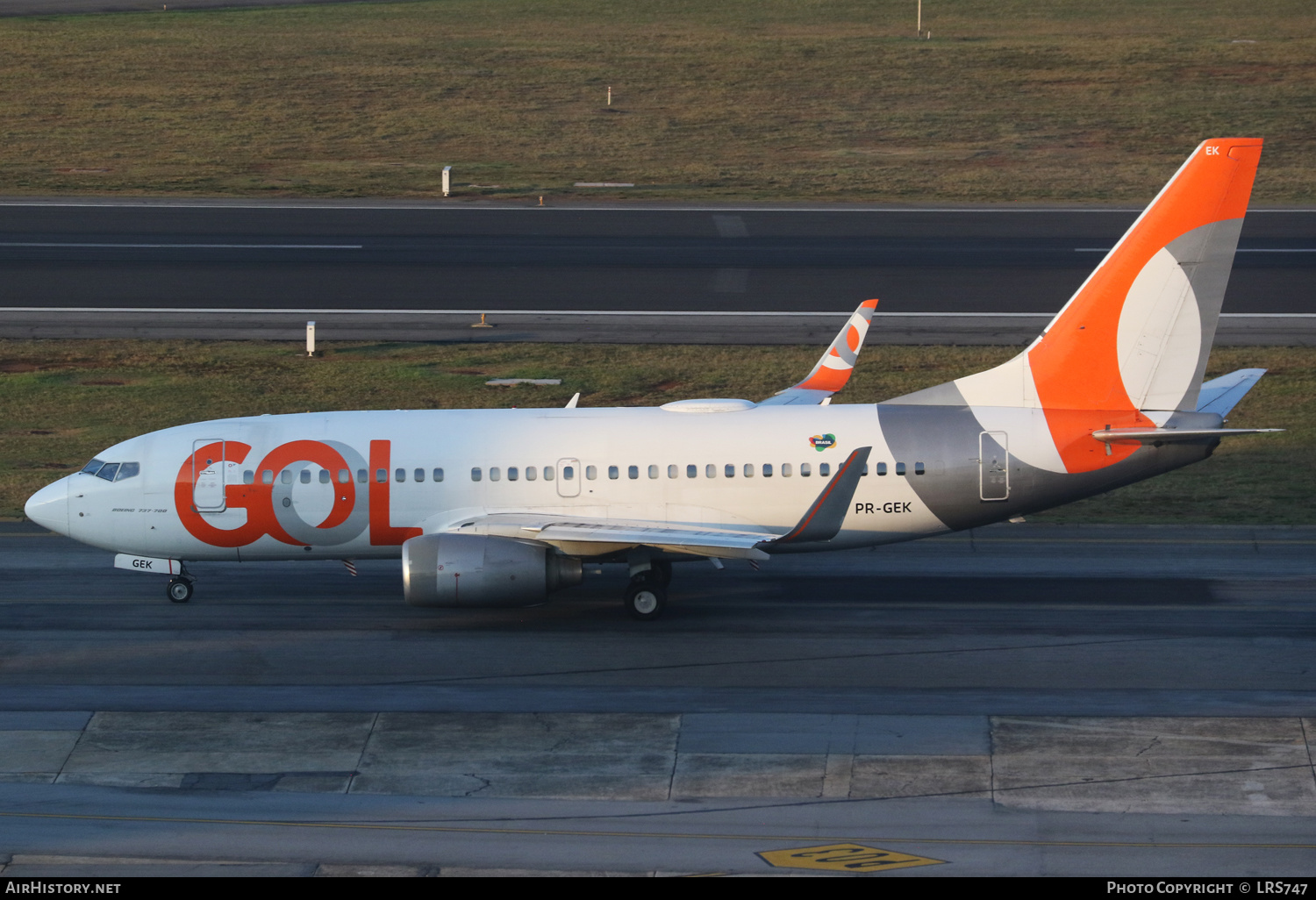 Aircraft Photo of PR-GEK | Boeing 737-76N | GOL Linhas Aéreas | AirHistory.net #463097