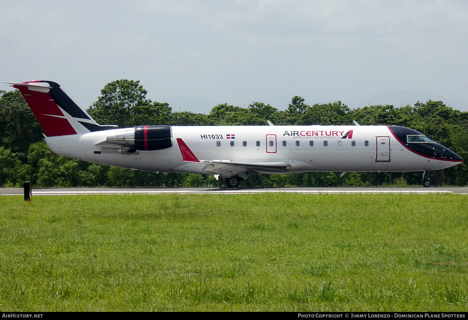 Aircraft Photo of HI1033 | Bombardier CRJ-200 (CL-600-2B19) | ACSA - Air Century | AirHistory.net #463098
