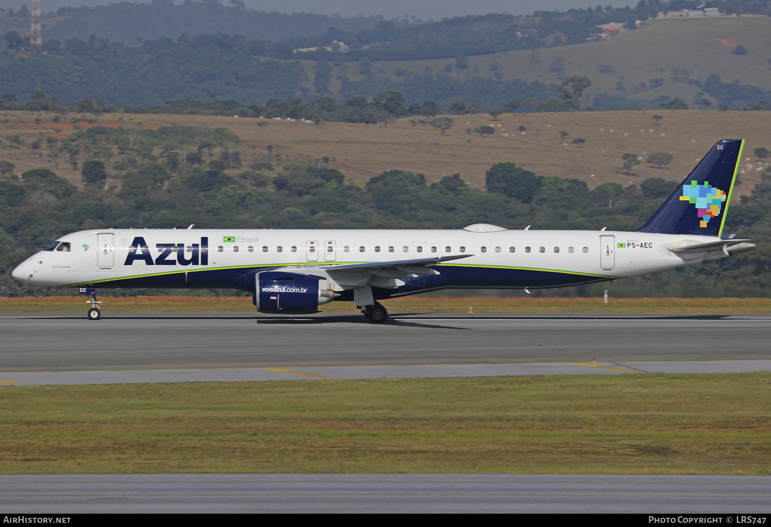 Aircraft Photo of PS-AEC | Embraer 195-E2 (ERJ-190-400) | Azul Linhas Aéreas Brasileiras | AirHistory.net #463140