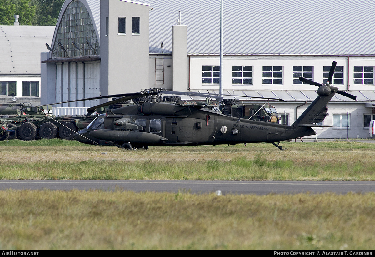 Aircraft Photo of 15-20745 / 20745 | Sikorsky UH-60M Black Hawk (S-70A) | USA - Army | AirHistory.net #463184
