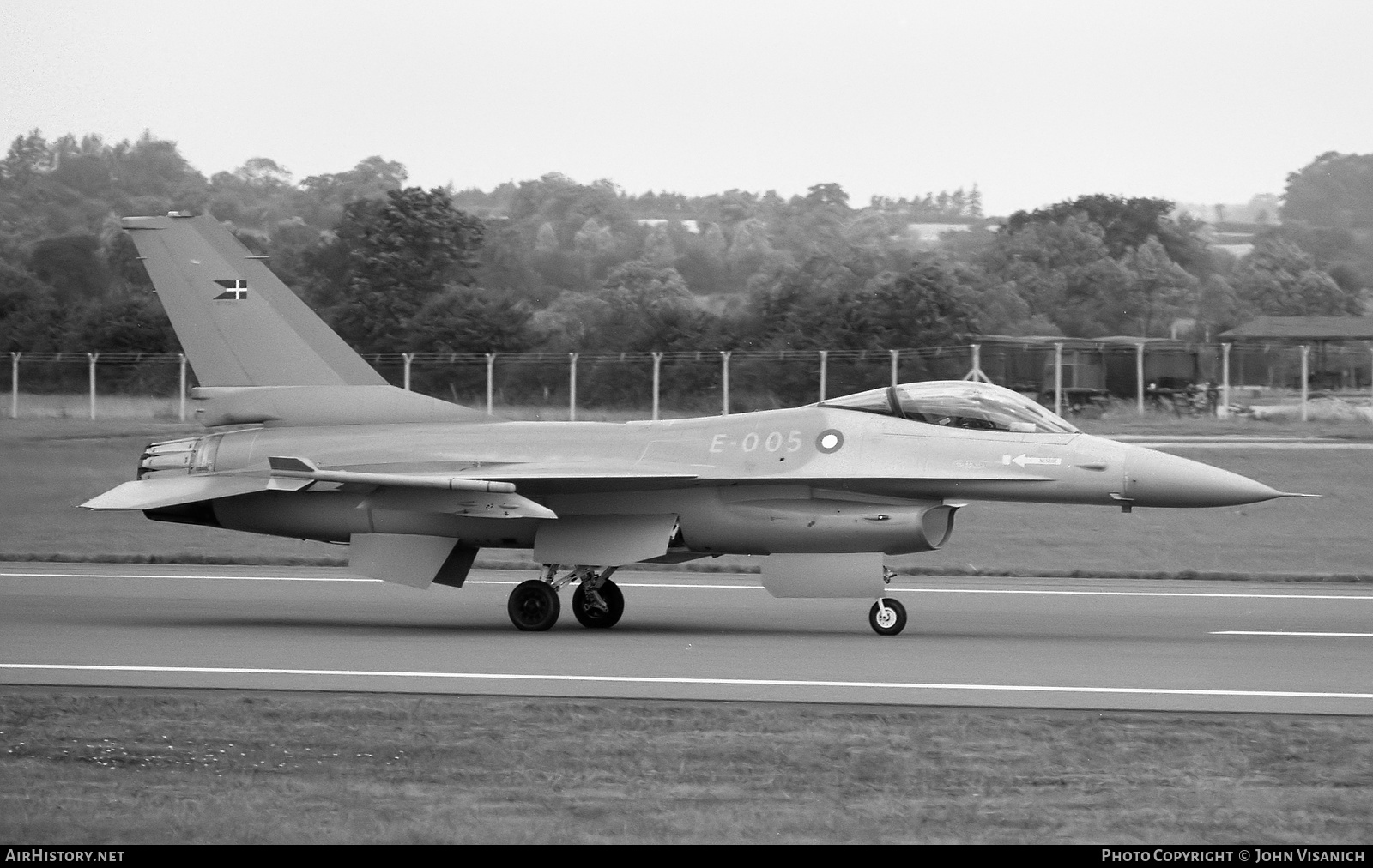 Aircraft Photo of E-005 | General Dynamics F-16A Fighting Falcon | Denmark - Air Force | AirHistory.net #463210