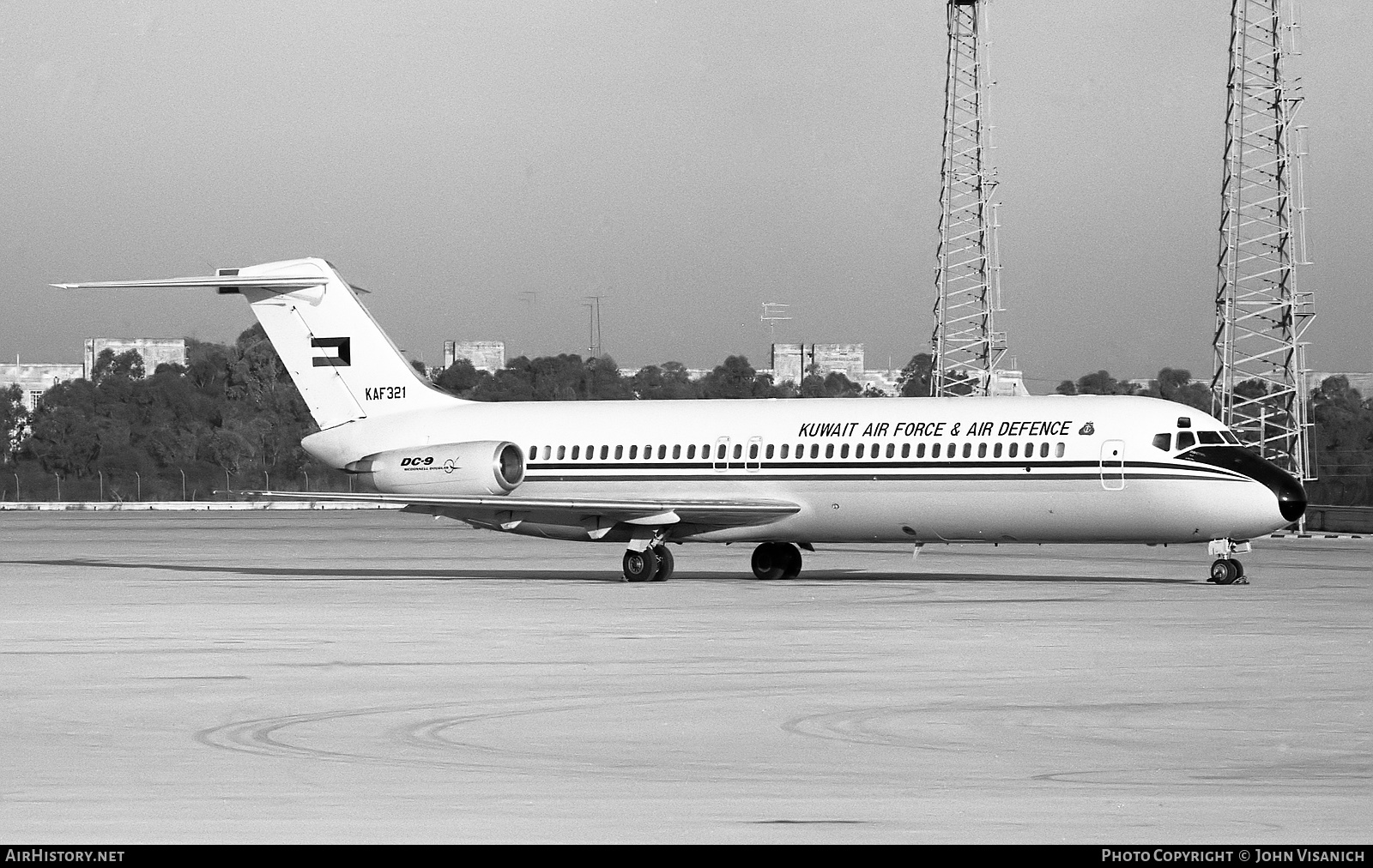 Aircraft Photo of KAF321 | McDonnell Douglas DC-9-32CF | Kuwait - Air Force | AirHistory.net #463236