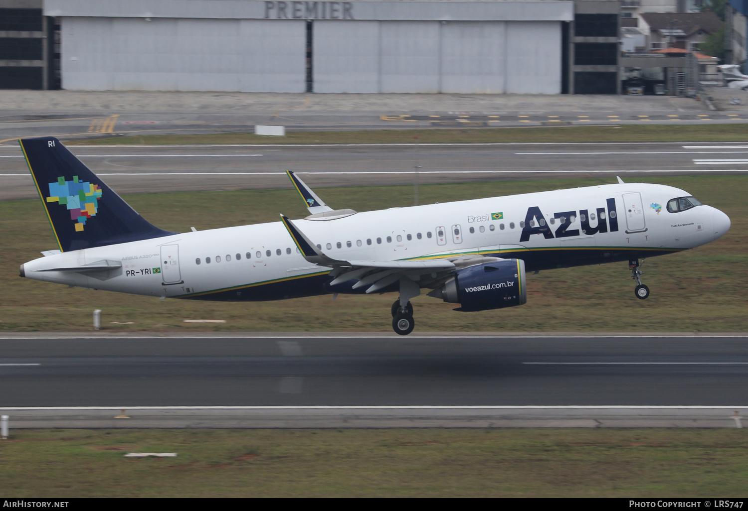 Aircraft Photo of PR-YRI | Airbus A320-251N | Azul Linhas Aéreas Brasileiras | AirHistory.net #463240