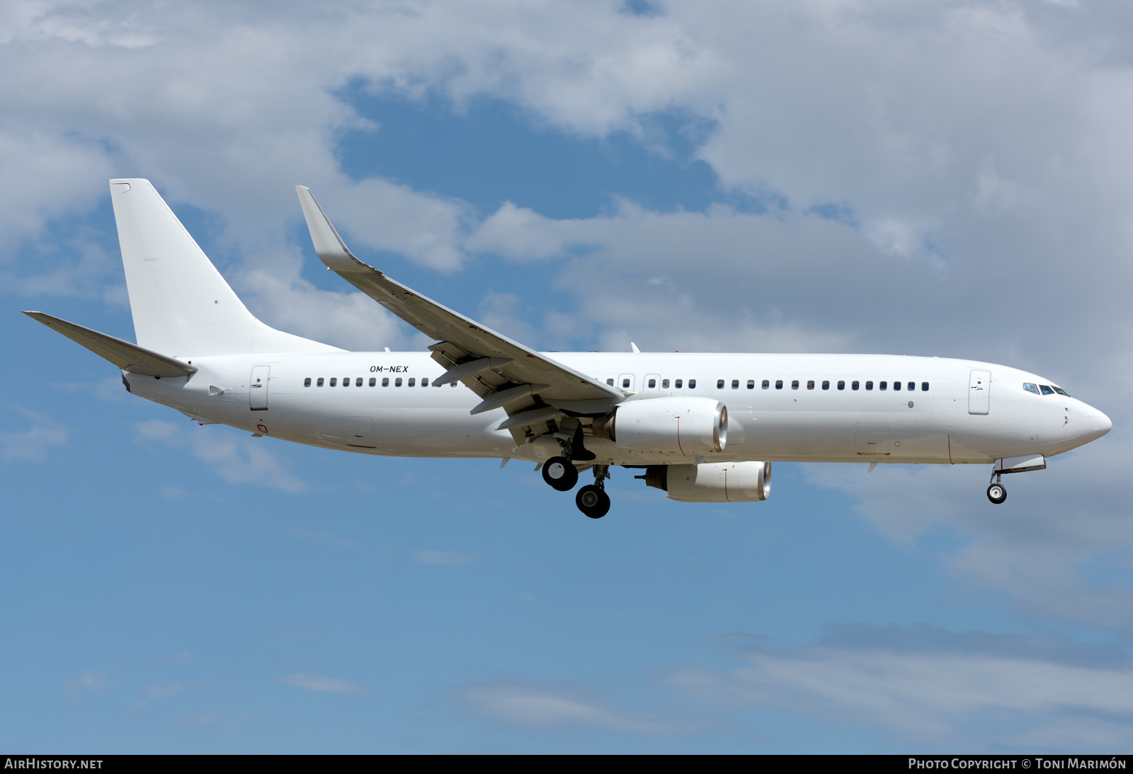 Aircraft Photo of OM-NEX | Boeing 737-8KN | AirHistory.net #463306