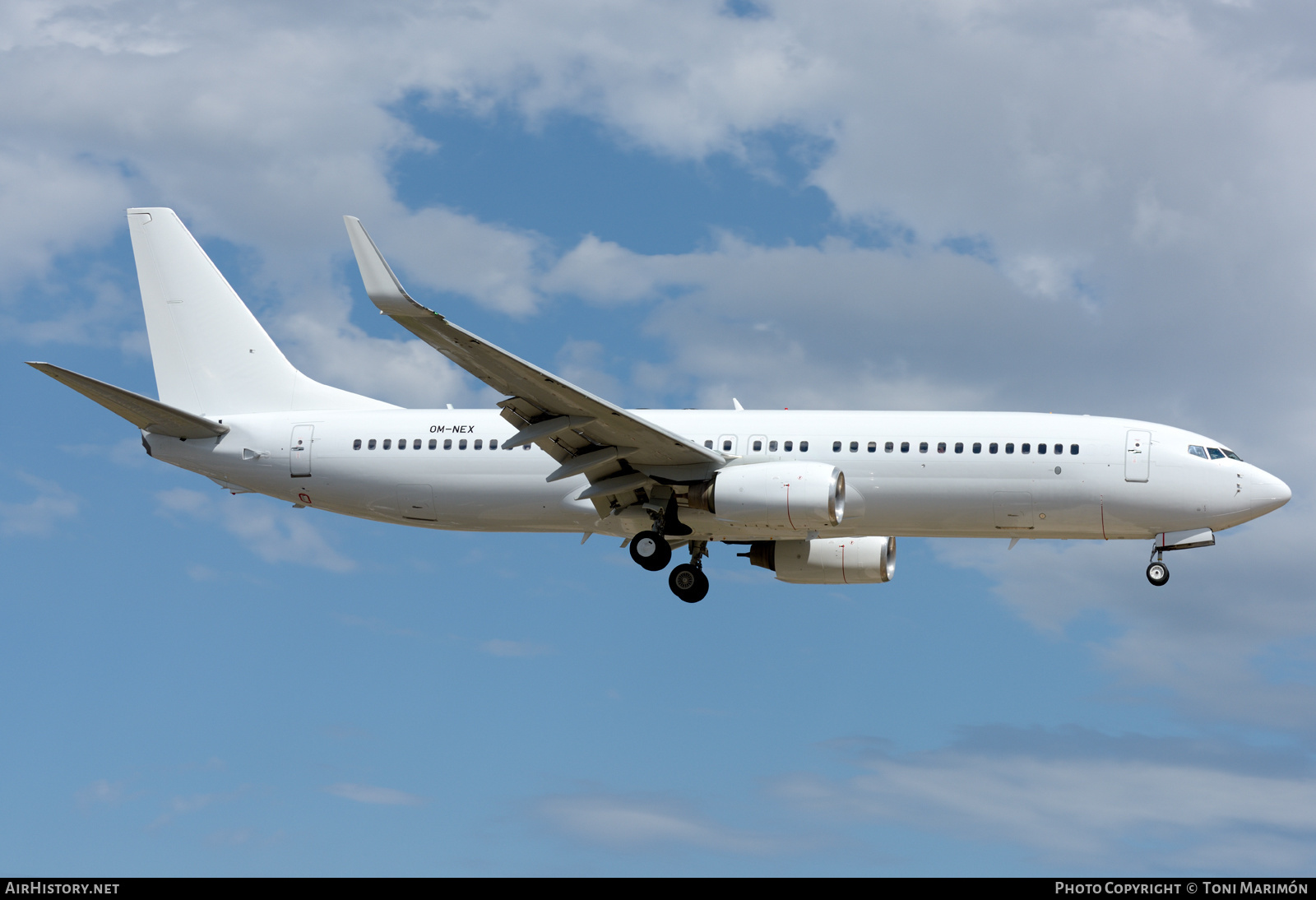 Aircraft Photo of OM-NEX | Boeing 737-8KN | AirHistory.net #463306