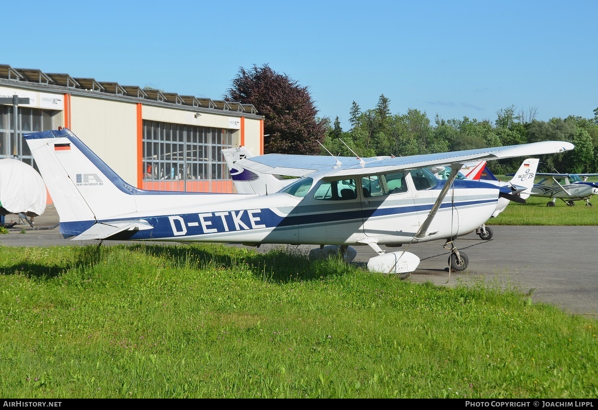 Aircraft Photo of D-ETKE | Cessna 172N Skyhawk | Isar Aviation | AirHistory.net #463475