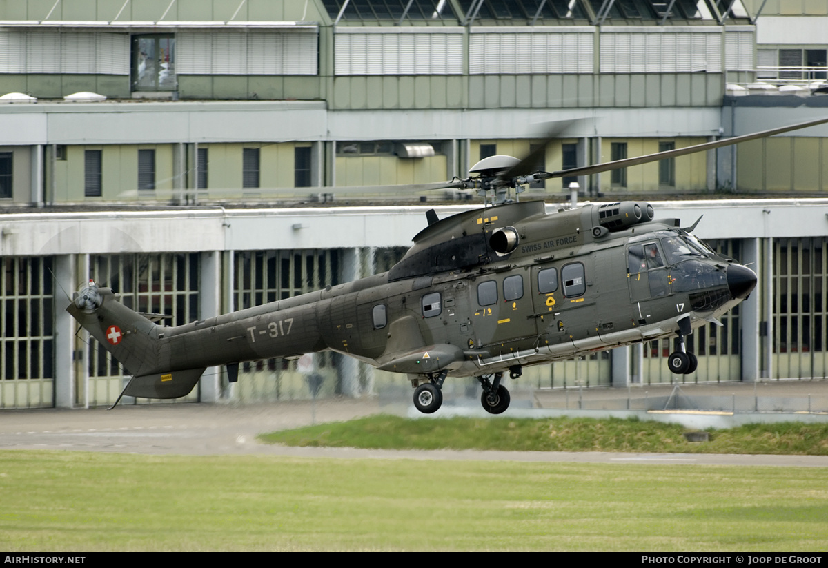 Aircraft Photo of T-317 | Aerospatiale TH06 Super Puma (AS-332M1) | Switzerland - Air Force | AirHistory.net #463618