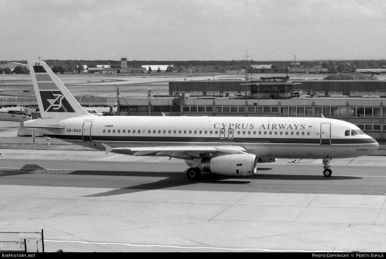 Aircraft Photo of 5B-DAU | Airbus A320-231 | Cyprus Airways | AirHistory.net #463724