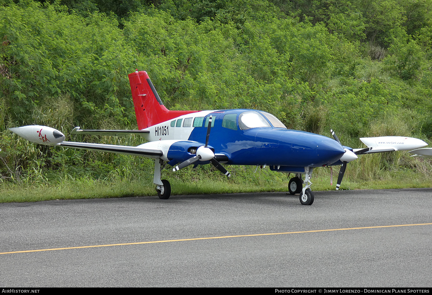 Aircraft Photo of HI1051 | Cessna 402B | ReefJet | AirHistory.net #463754