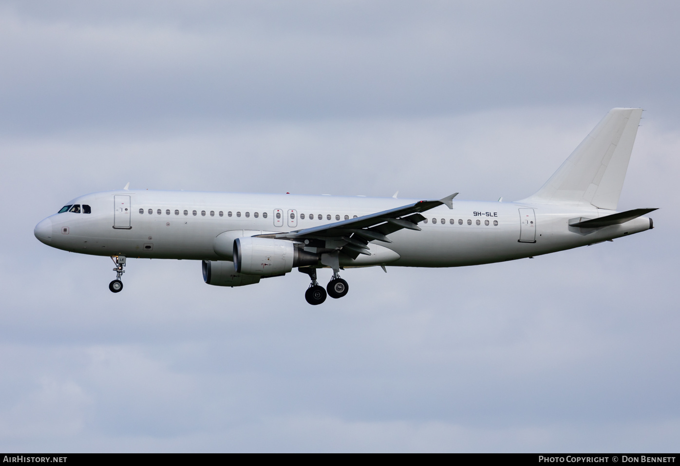 Aircraft Photo of 9H-SLE | Airbus A320-214 | AirHistory.net #463755