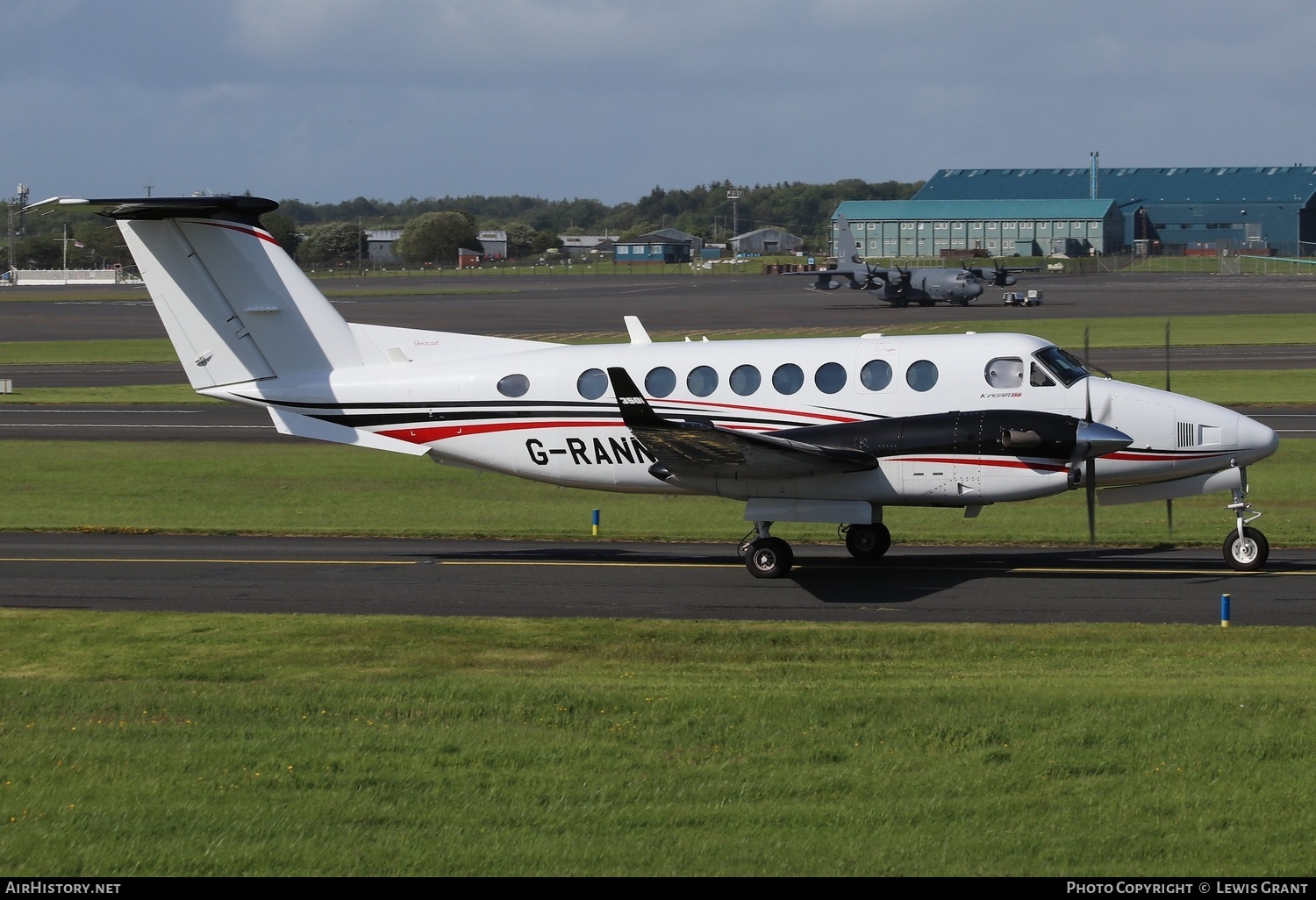 Aircraft Photo of G-RANN | Beechcraft 350i King Air (B300) | AirHistory.net #463763