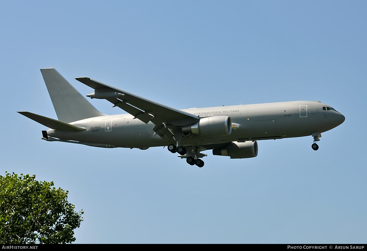 Aircraft Photo of MM62227 | Boeing KC-767A (767-2EY/ER) | Italy - Air Force | AirHistory.net #463801