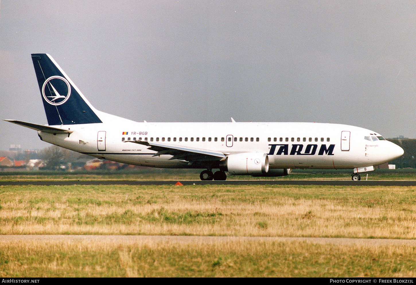 Aircraft Photo of YR-BGB | Boeing 737-38J | TAROM - Transporturile Aeriene Române | AirHistory.net #463914
