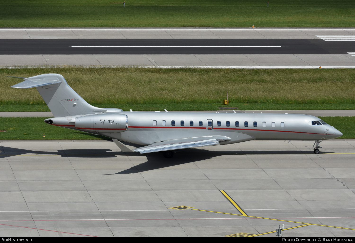 Aircraft Photo of 9H-VIH | Bombardier Global 7500 (BD-700-2A12) | VistaJet | AirHistory.net #463982