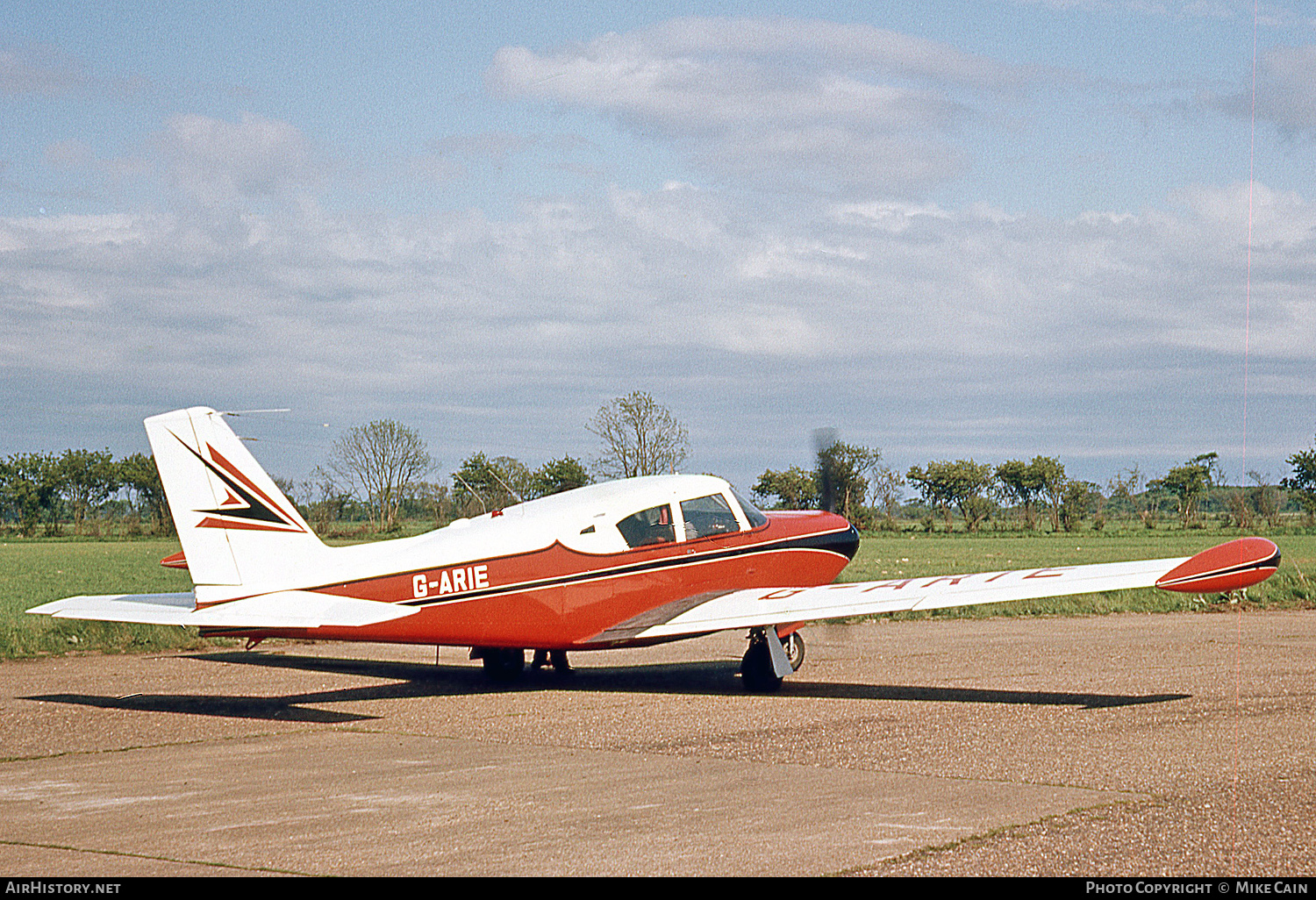 Aircraft Photo of G-ARIE | Piper PA-24-250 Comanche | AirHistory.net #464008