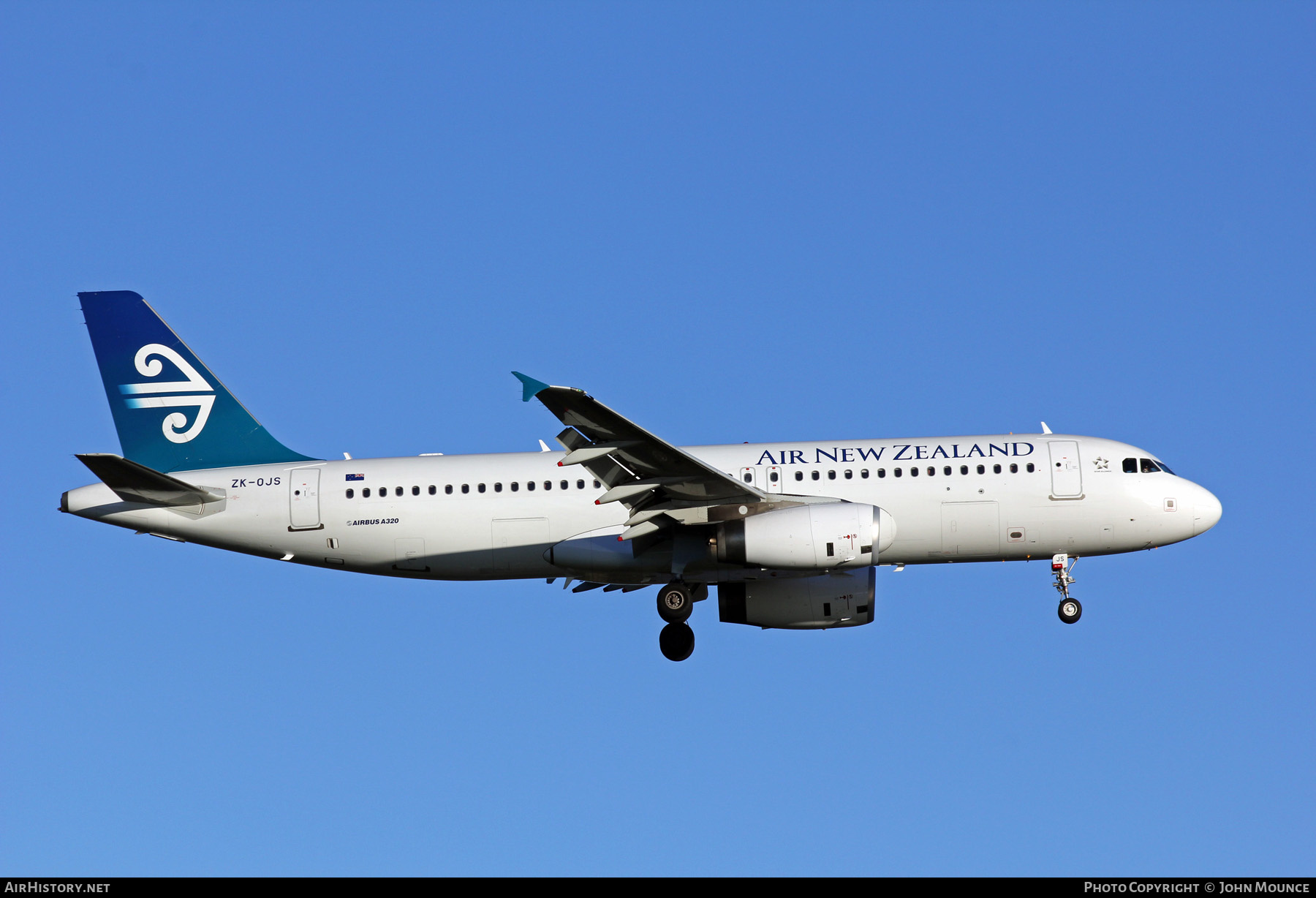 Aircraft Photo of ZK-OJS | Airbus A320-232 | Air New Zealand | AirHistory.net #464098