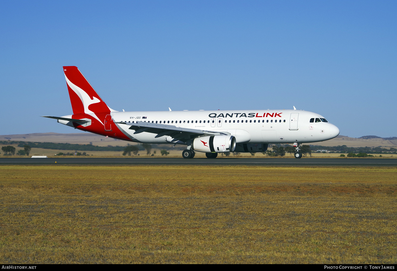 Aircraft Photo of VH-JQG | Airbus A320-232 | QantasLink | AirHistory.net #464222