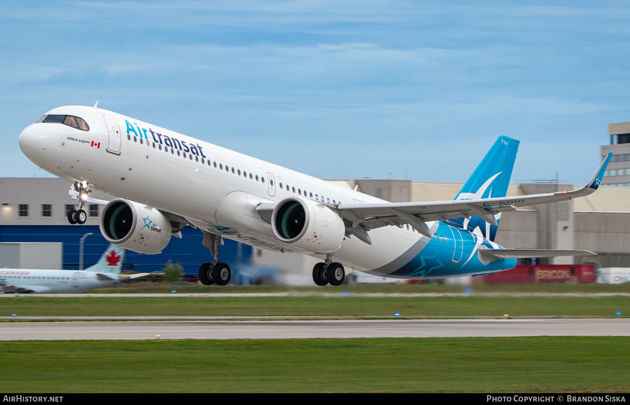 Aircraft Photo of C-GOIO | Airbus A321-271NX | Air Transat | AirHistory.net #464225