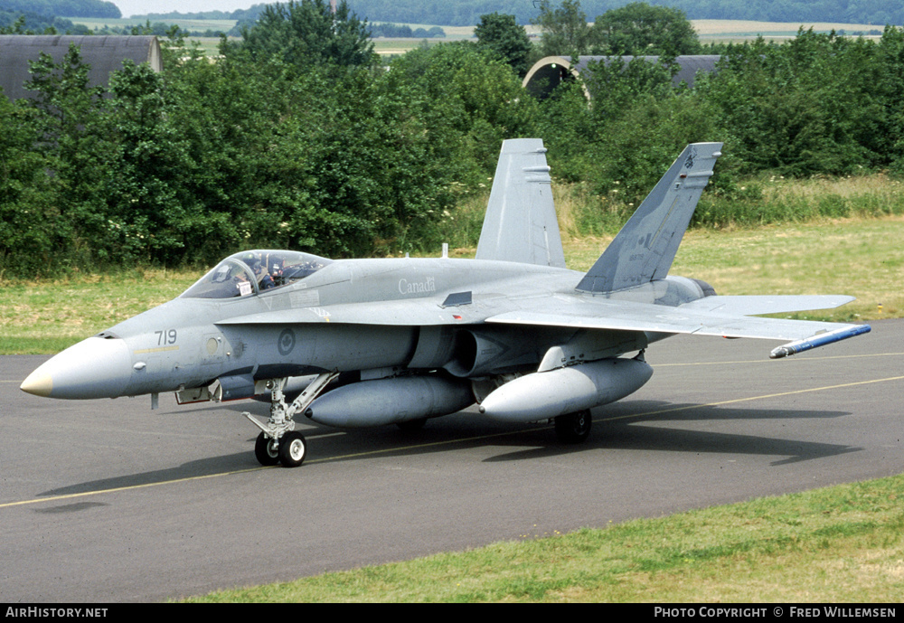 Aircraft Photo of 188719 | McDonnell Douglas CF-188 Hornet | Canada - Air Force | AirHistory.net #464264