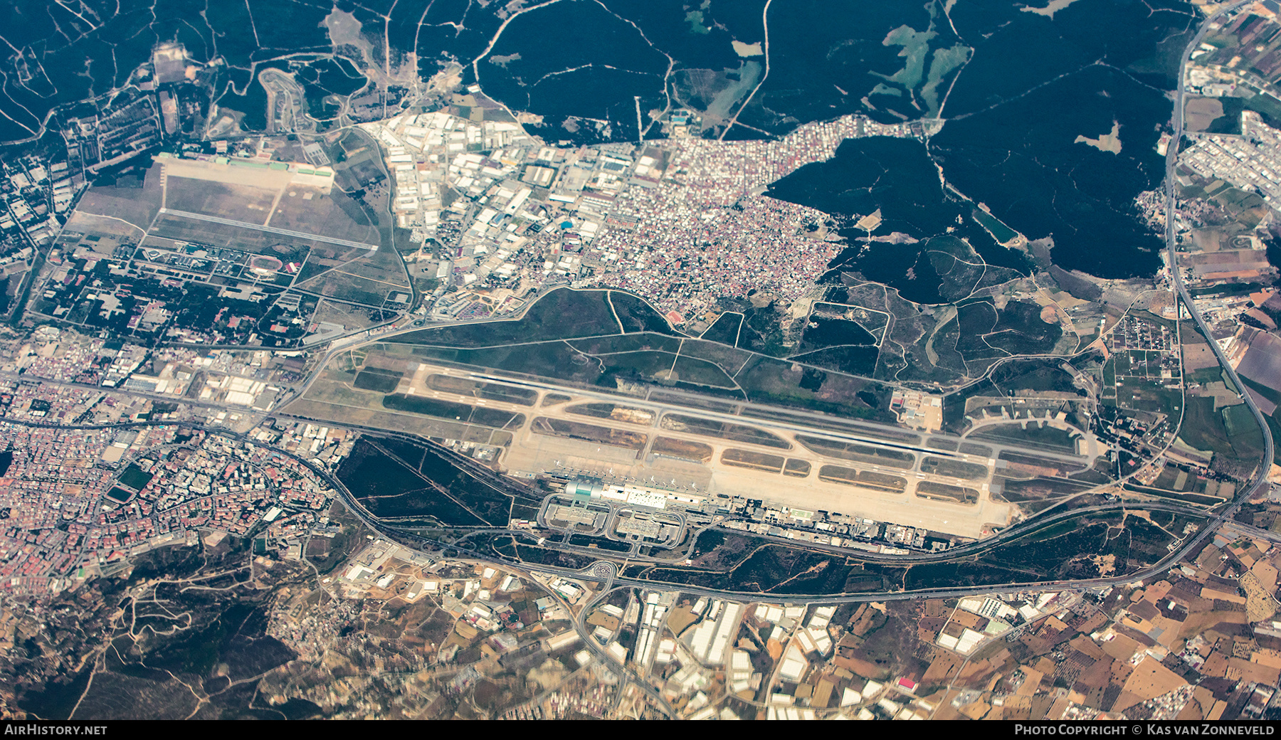Airport photo of Izmir - Adnan Menderes (LTBJ / ADB) in Turkey | AirHistory.net #464279