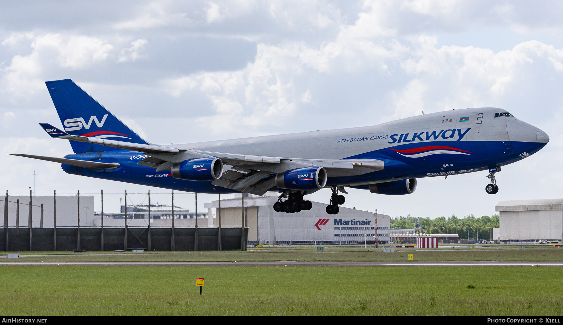 Aircraft Photo of 4K-SW800 | Boeing 747-4R7F/SCD | SilkWay Azerbaijan Cargo | AirHistory.net #464311