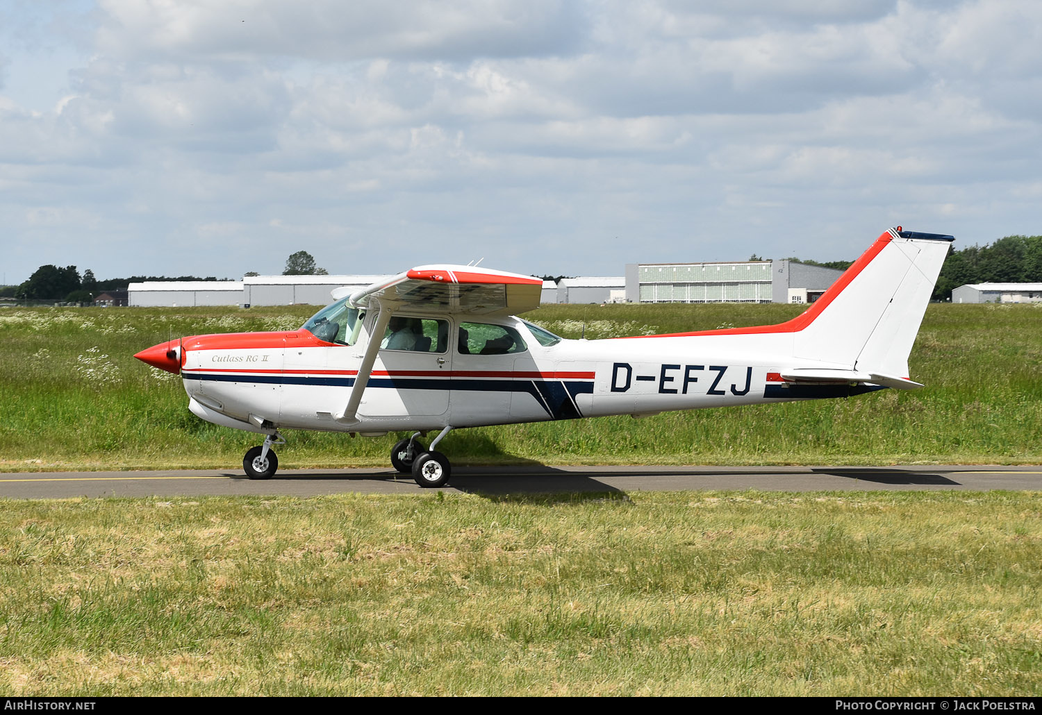 Aircraft Photo of D-EFZJ | Cessna 172RG Cutlass RG II | AirHistory.net #464379