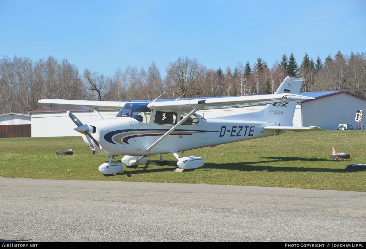 Aircraft Photo of D-EZTE | Cessna 172S Skyhawk SP | Flugschule München-Jesenwang | AirHistory.net #464453