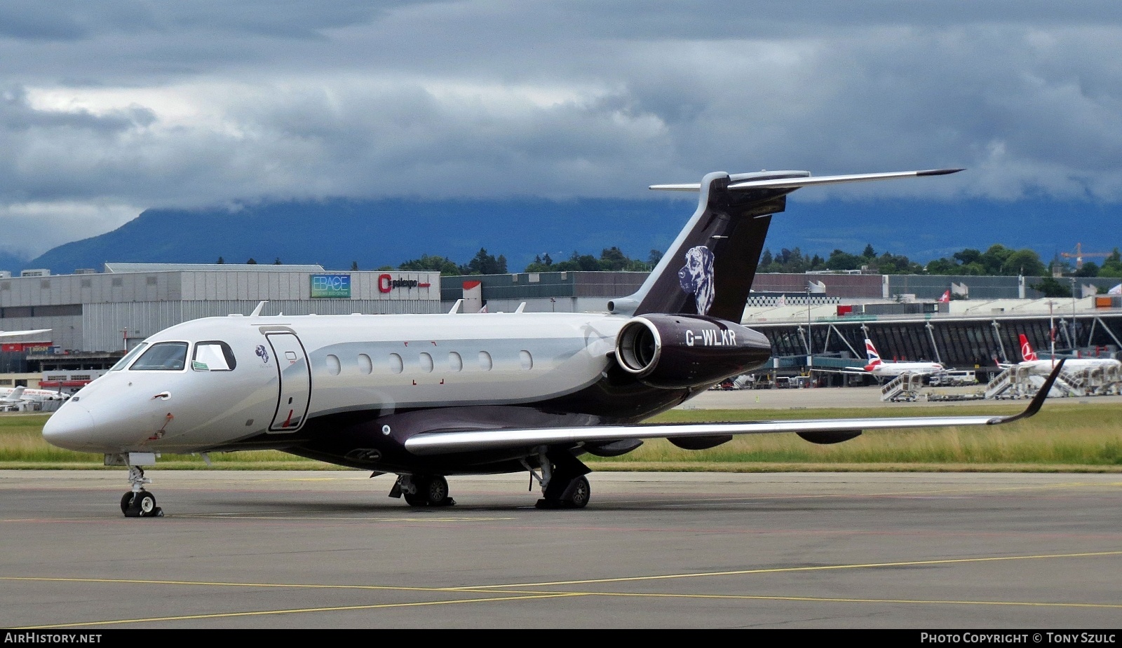 Aircraft Photo of G-WLKR | Embraer EMB-550 Legacy 500 | AirHistory.net #464456