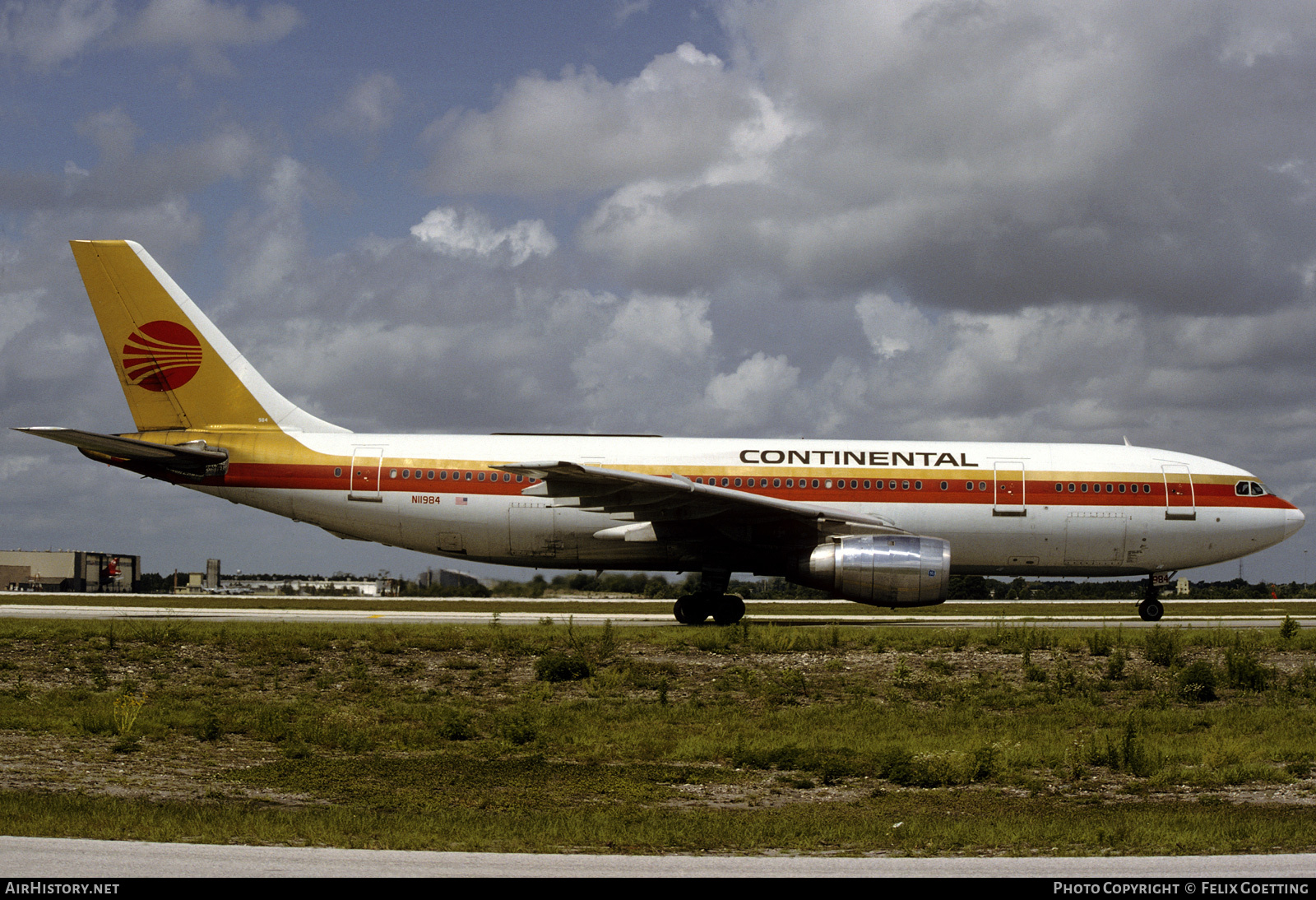 Aircraft Photo of N11984 | Airbus A300B4-103 | Continental Airlines | AirHistory.net #464542