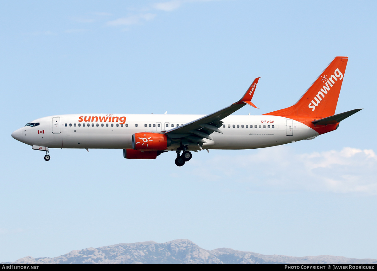 Aircraft Photo of C-FWGH | Boeing 737-86J | Sunwing Airlines | AirHistory.net #465083