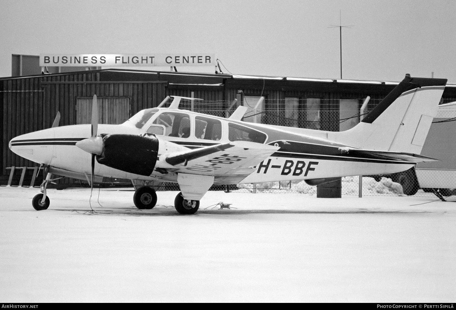 Aircraft Photo of OH-BBF | Beech C55 Baron (95-C55) | AirHistory.net #465142