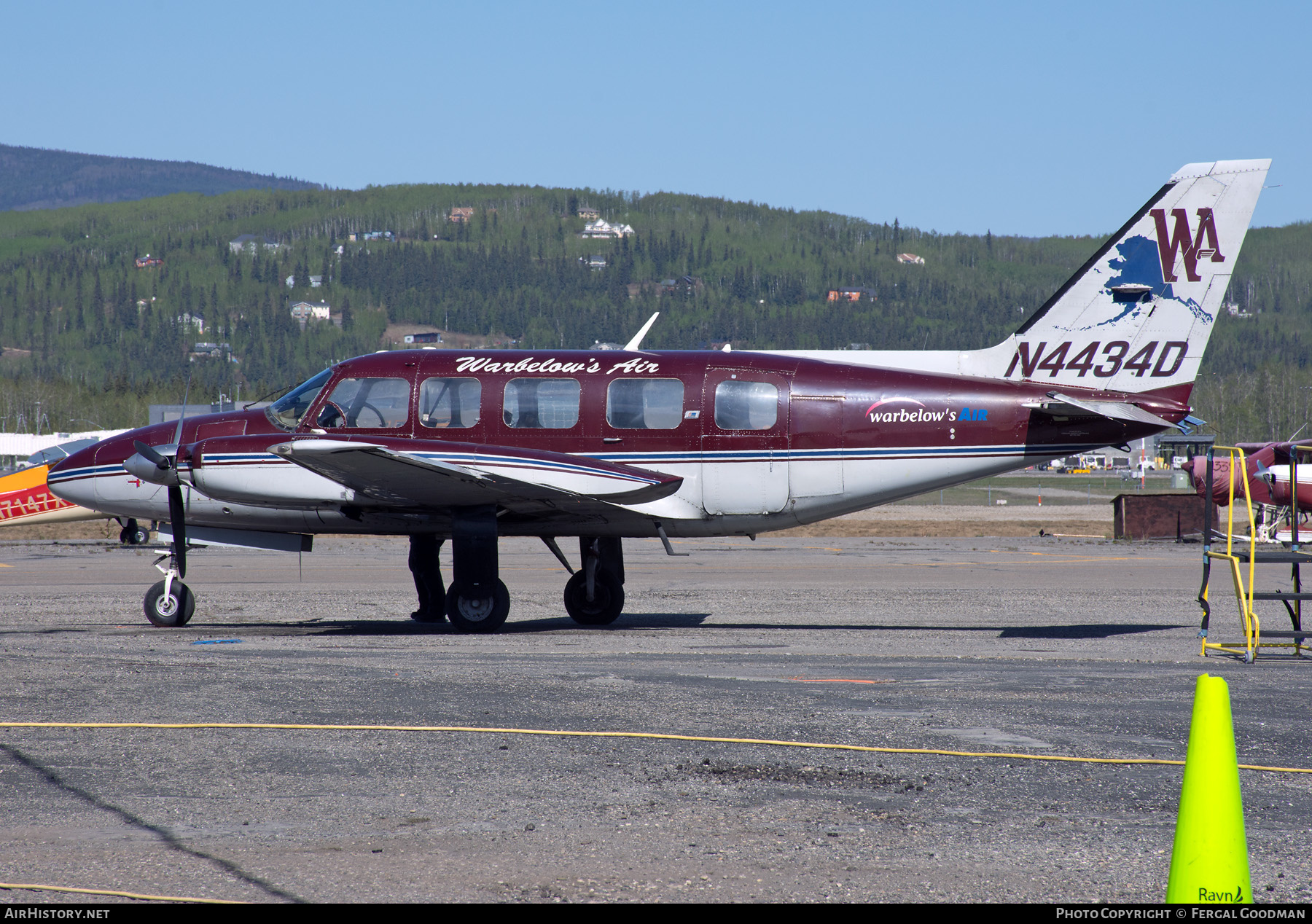 Aircraft Photo of N4434D | Piper PA-31-350 Navajo Chieftain | Warbelow's Air | AirHistory.net #465145