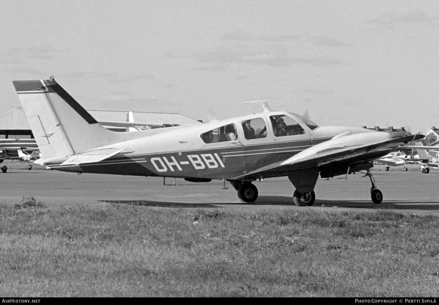 Aircraft Photo of OH-BBI | Beech D55 Baron | AirHistory.net #465151