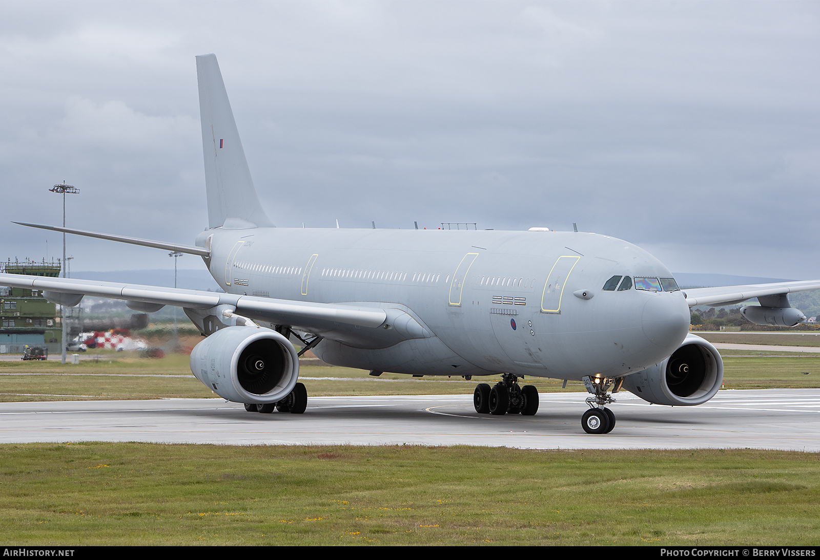 Aircraft Photo of ZZ343 | Airbus A330 Voyager KC2 (A330-243MRTT) | UK - Air Force | AirHistory.net #465170