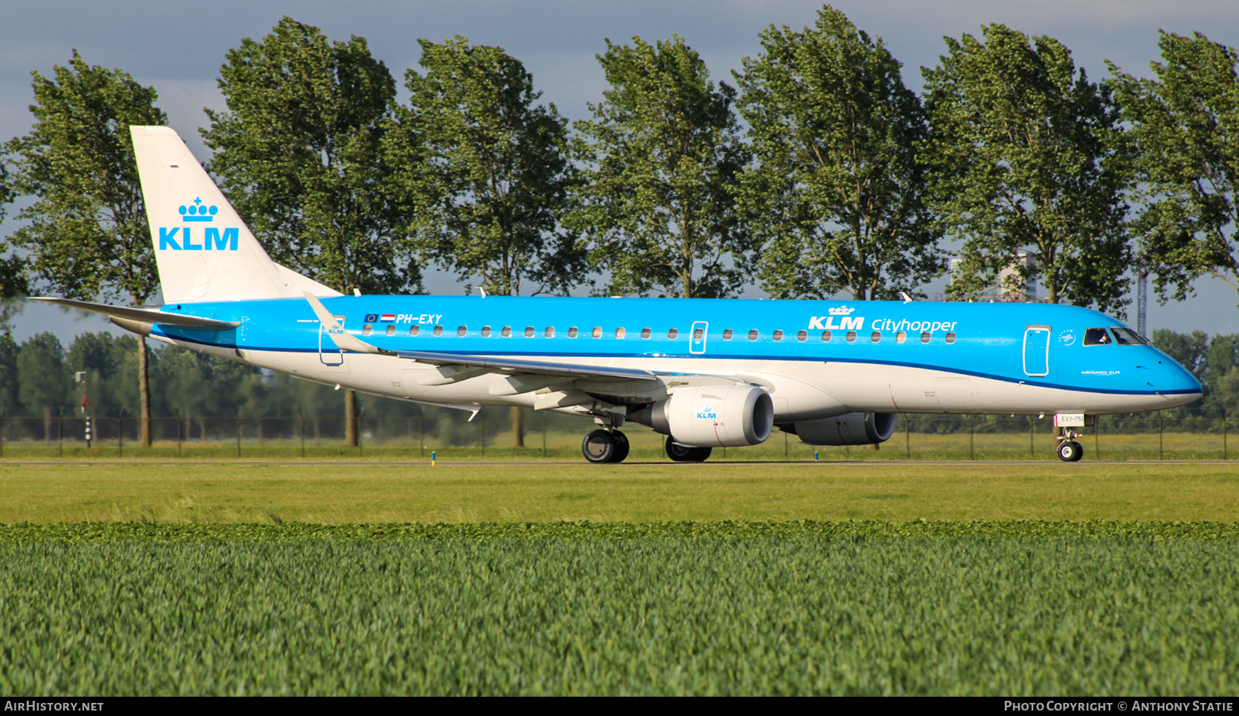 Aircraft Photo of PH-EXY | Embraer 190STD (ERJ-190-100STD) | KLM Cityhopper | AirHistory.net #465193