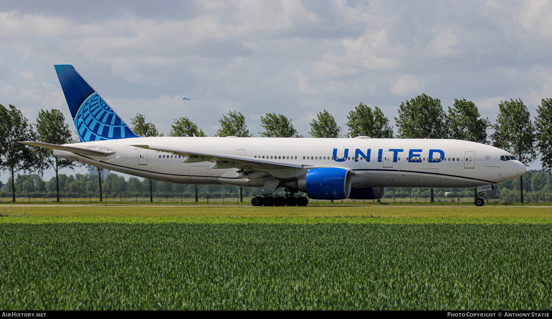 Aircraft Photo of N78005 | Boeing 777-224/ER | United Airlines | AirHistory.net #465207