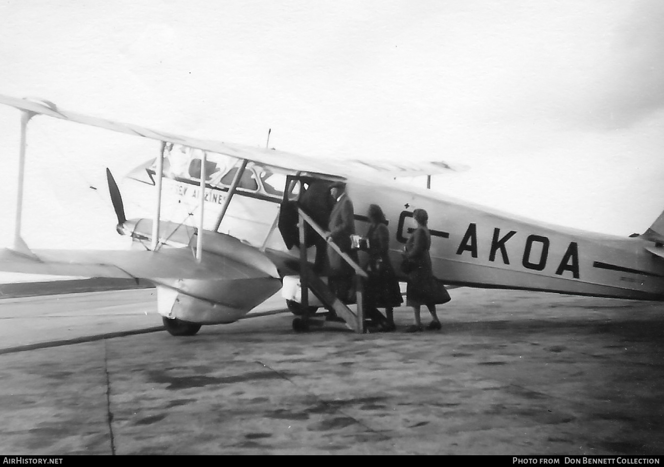Aircraft Photo of G-AKOA | De Havilland D.H. 89A Dragon Rapide Mk.4 | AirHistory.net #465382