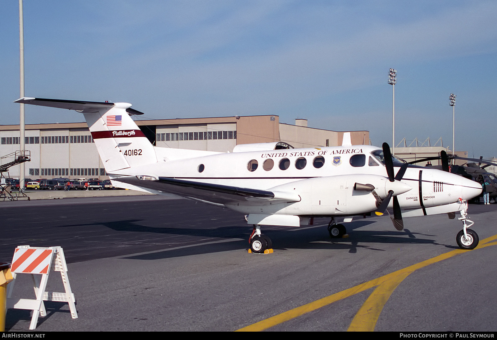 Aircraft Photo of 84-0162 / 40162 | Beech C-12F Huron (B200C) | USA - Air Force | AirHistory.net #465385